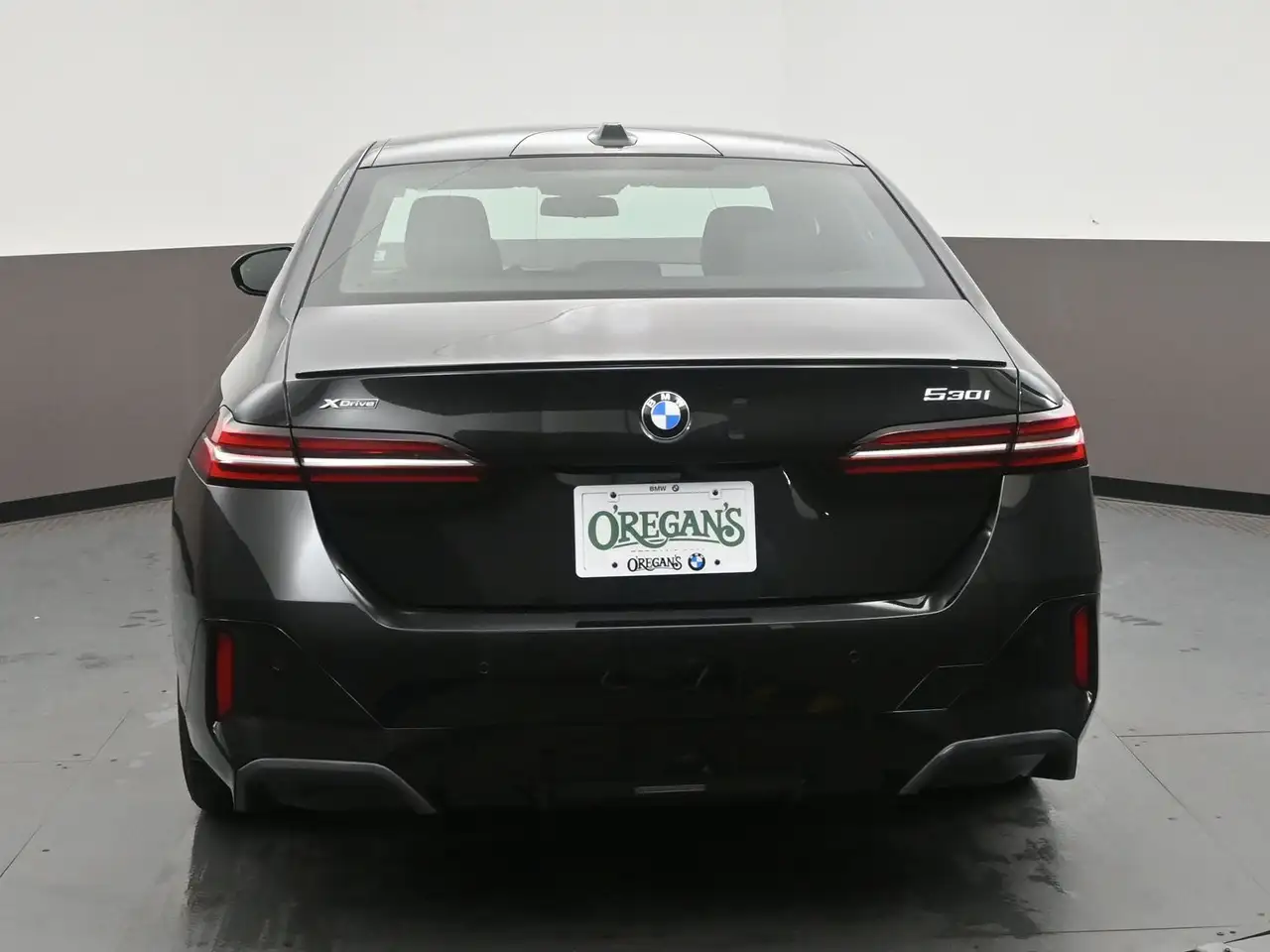 BMW 5 Series - Image 35