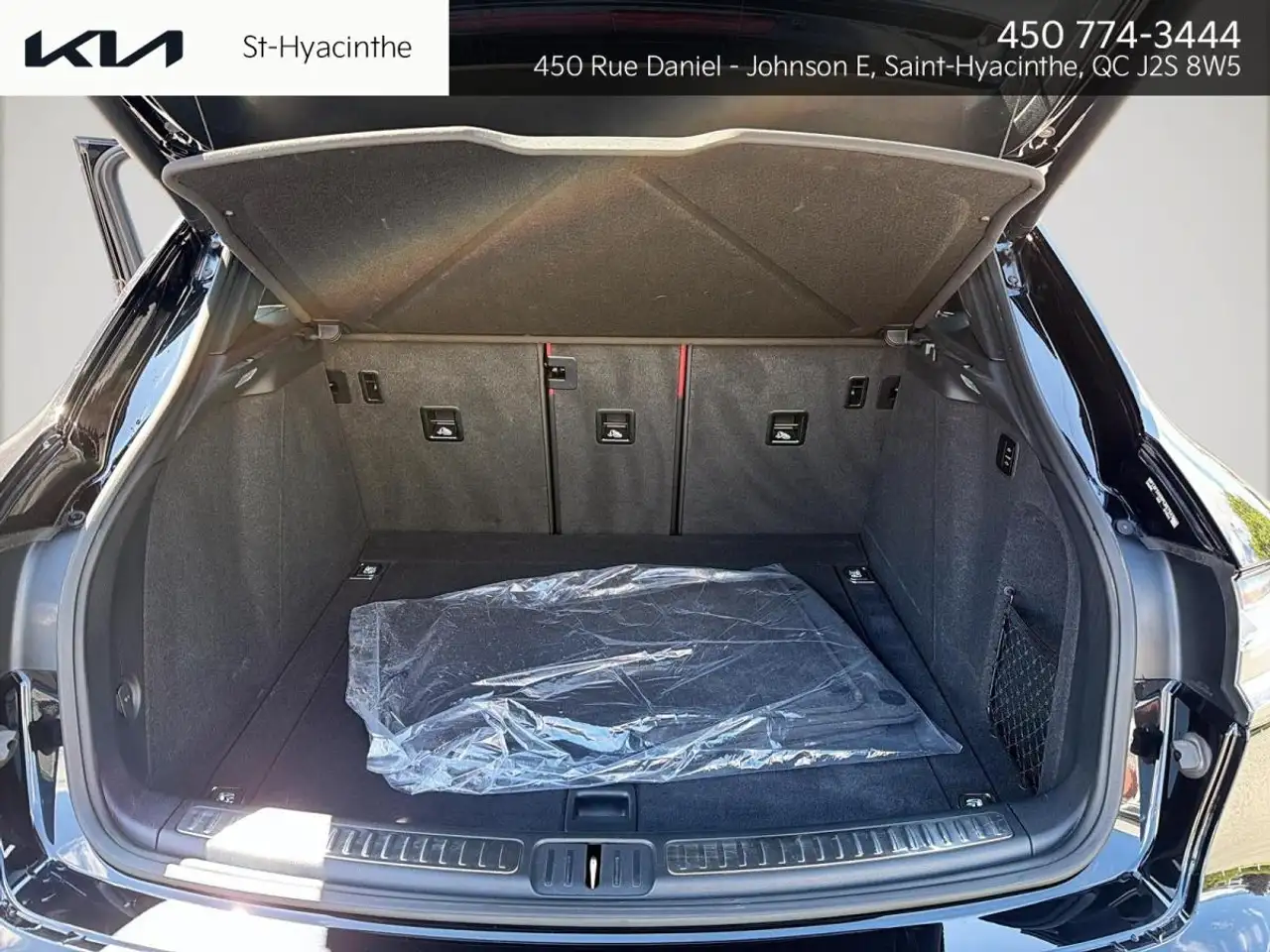 Porsche Macan - Image 19