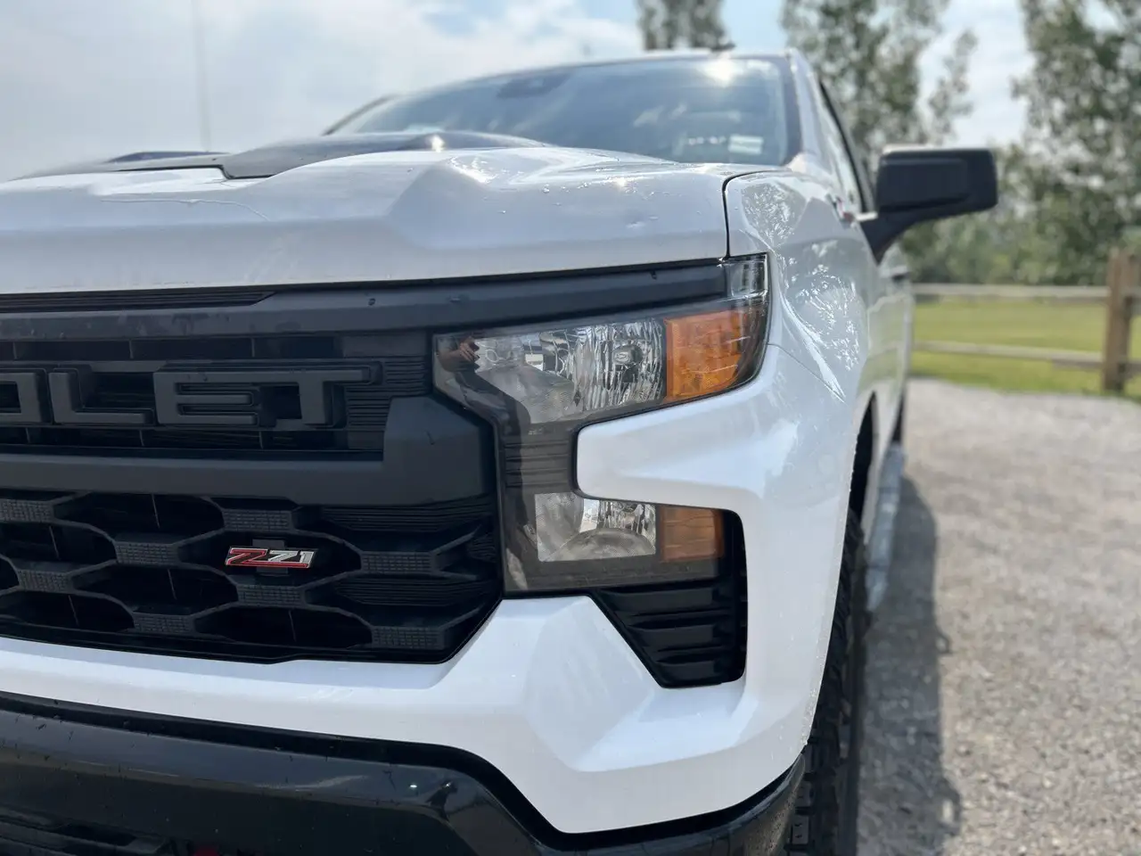 Chevrolet Silverado 1500 - Image 12
