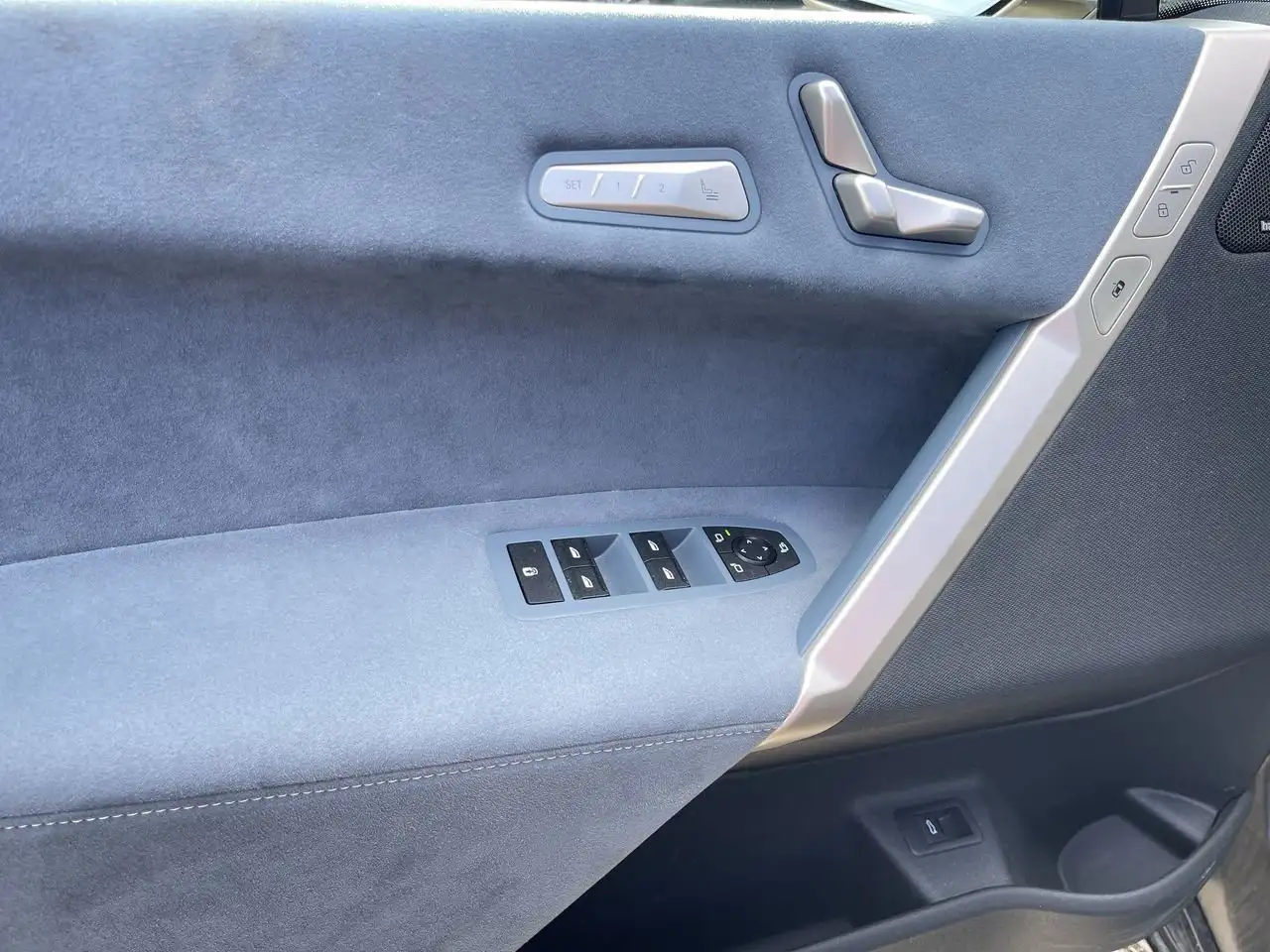 BMW iX - Image 21