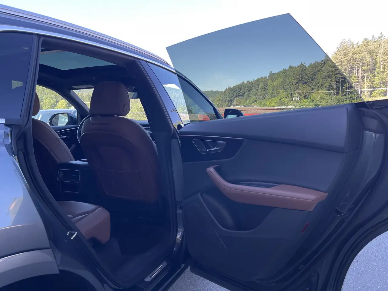 Audi Q8 - Image 27
