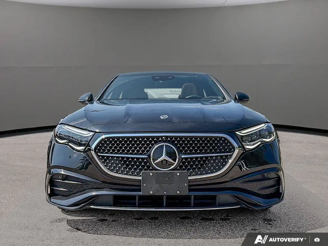 Mercedes-Benz E-Class - Image 2