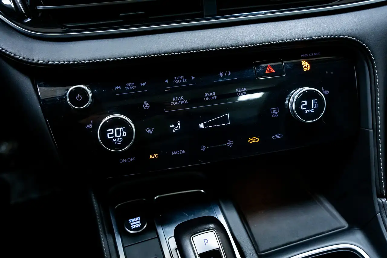 Infiniti QX60 - Image 30