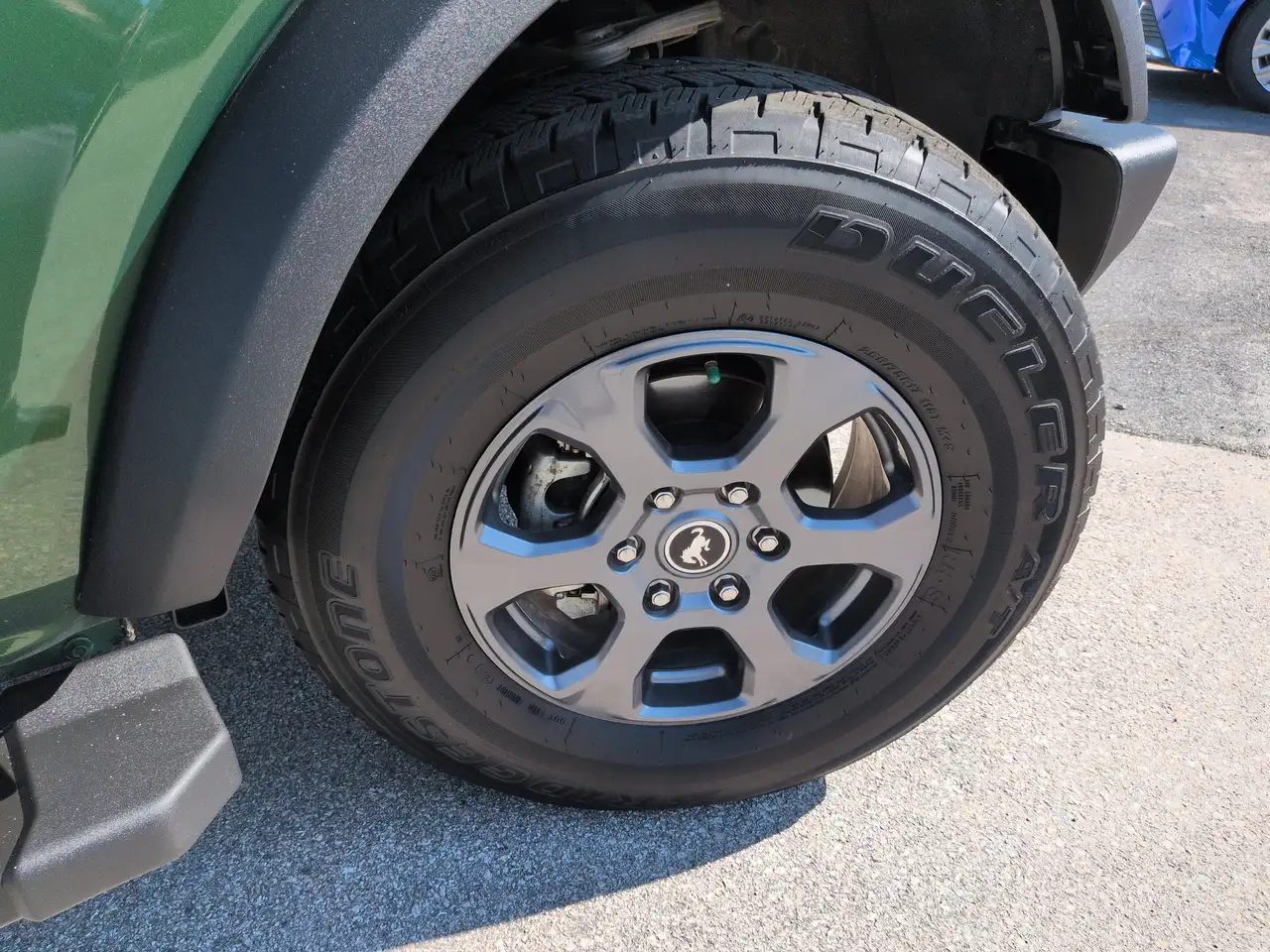 Ford Bronco - Image 14