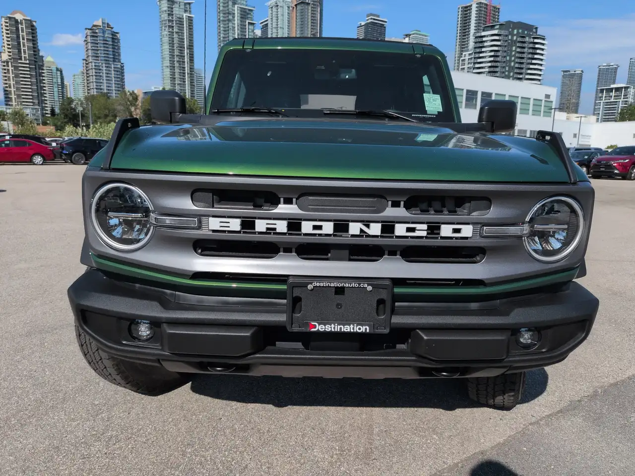Ford Bronco - Image 9