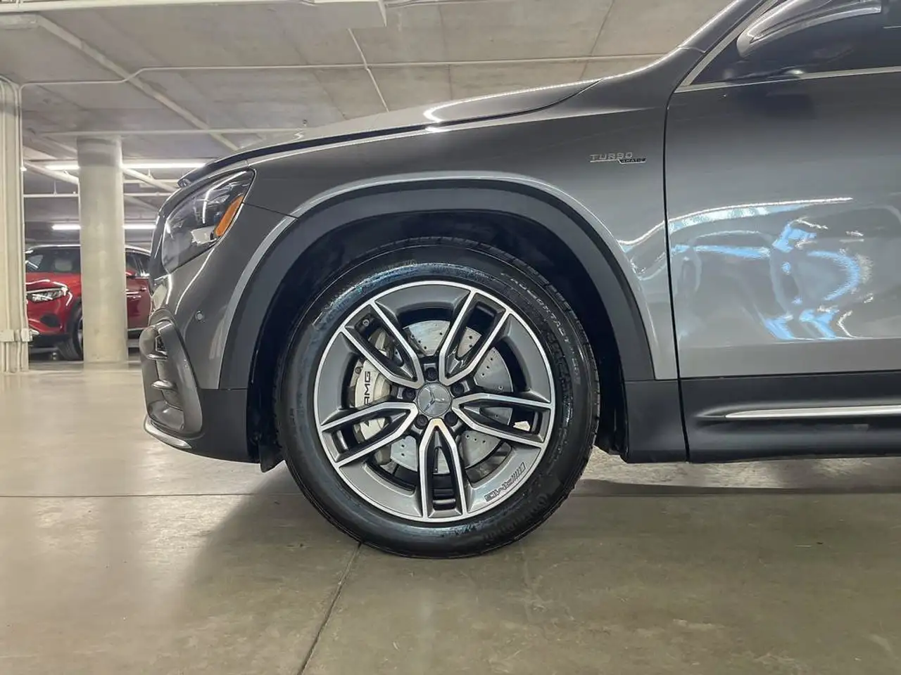 Mercedes-Benz GLB - Image 18