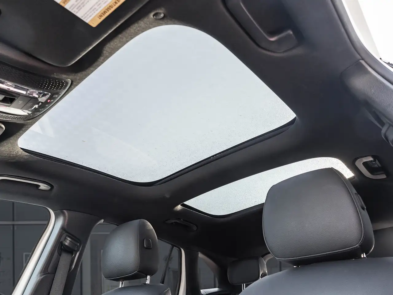 Mercedes-Benz GLA - Image 27