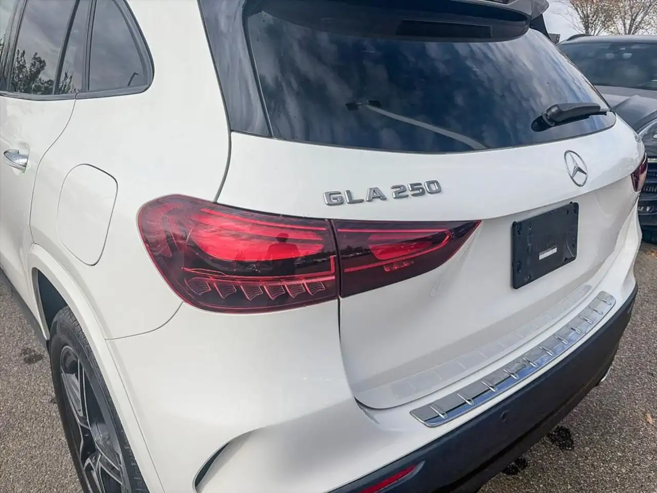 Mercedes-Benz GLA - Image 11