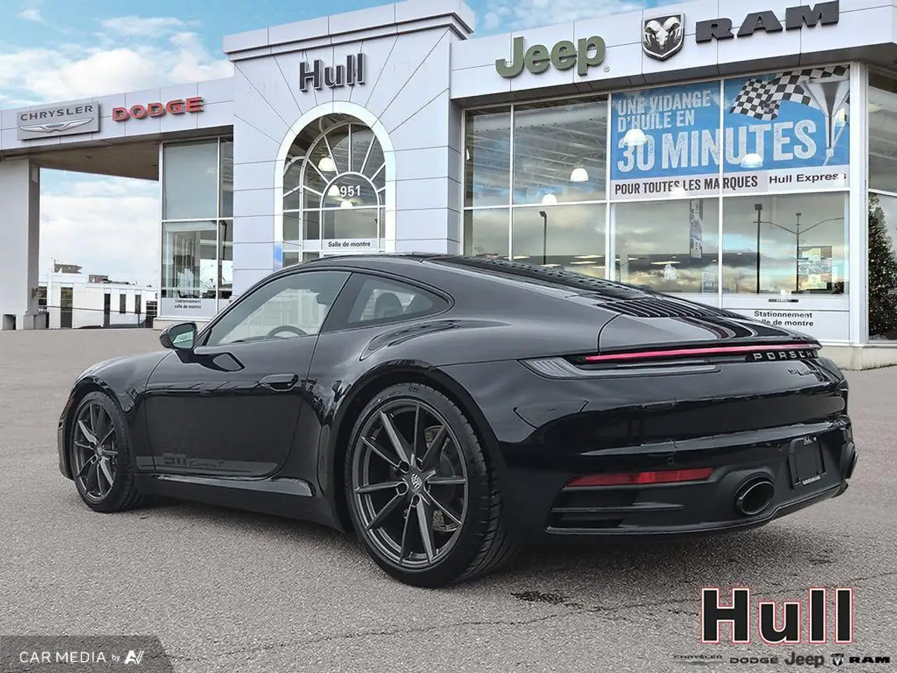 Porsche 911 - Image 4