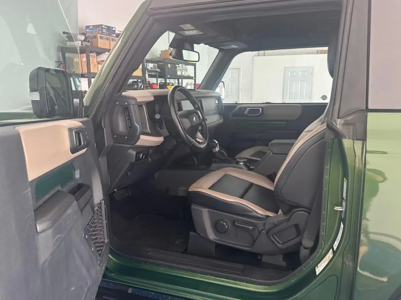 Ford Bronco - Image 12