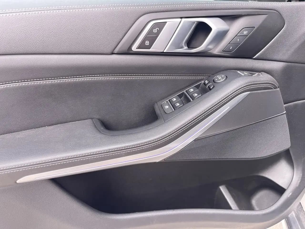 BMW X5 - Image 21