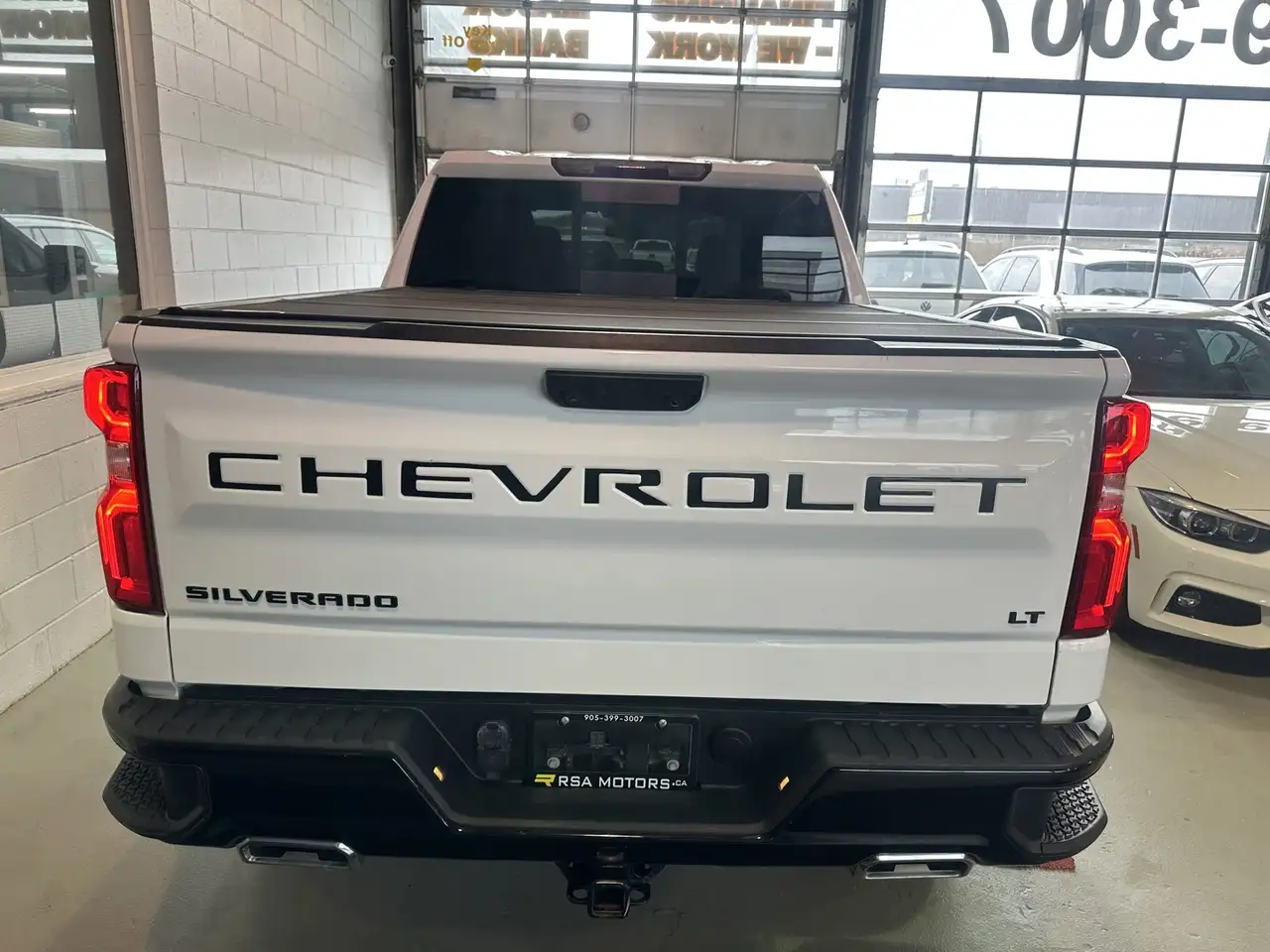 Chevrolet Silverado 1500 - Image 6