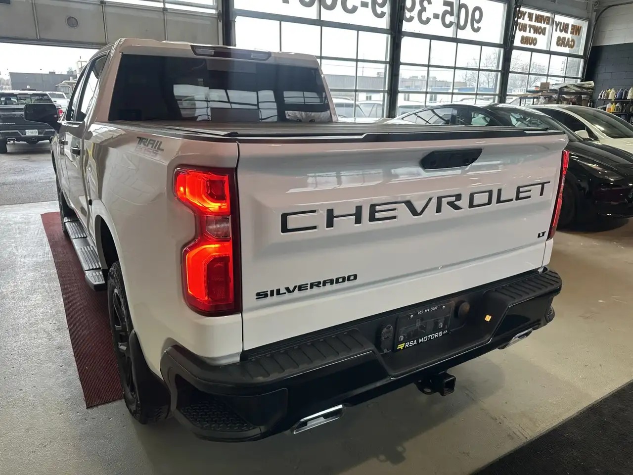 Chevrolet Silverado 1500 - Image 5