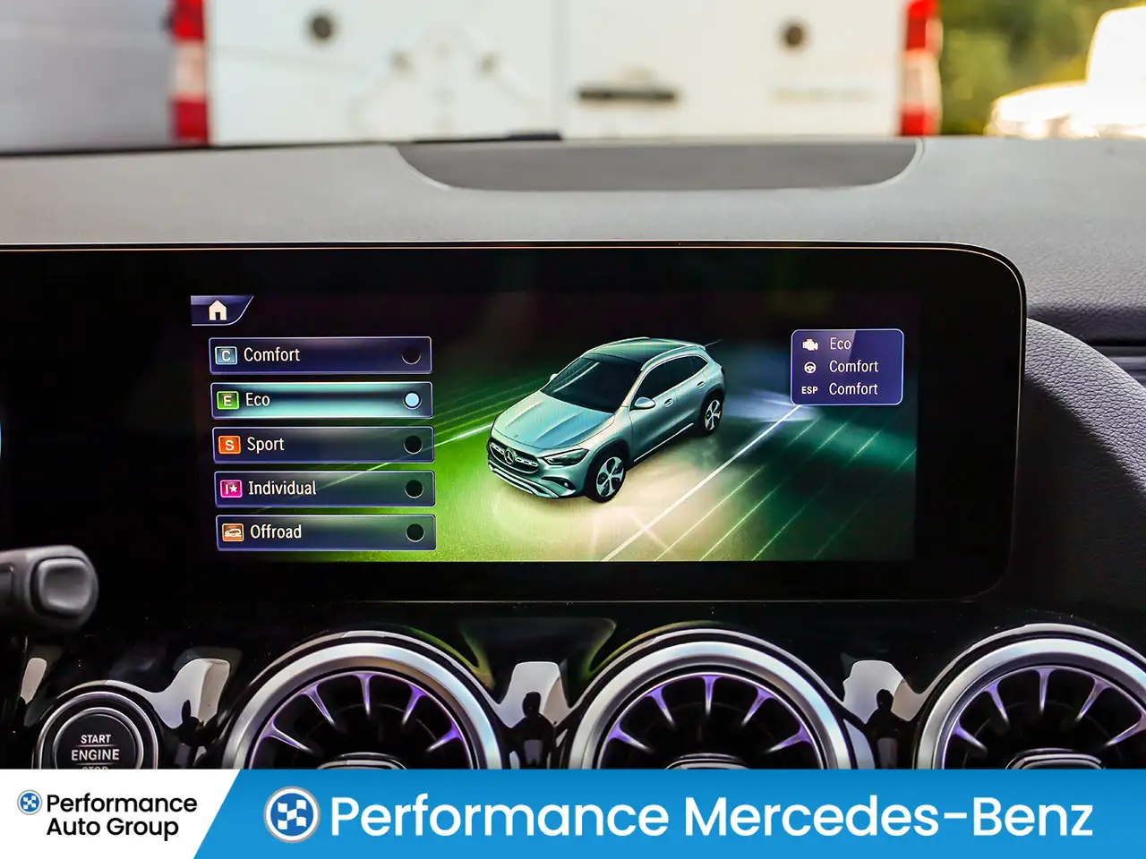 Mercedes-Benz GLA - Image 18