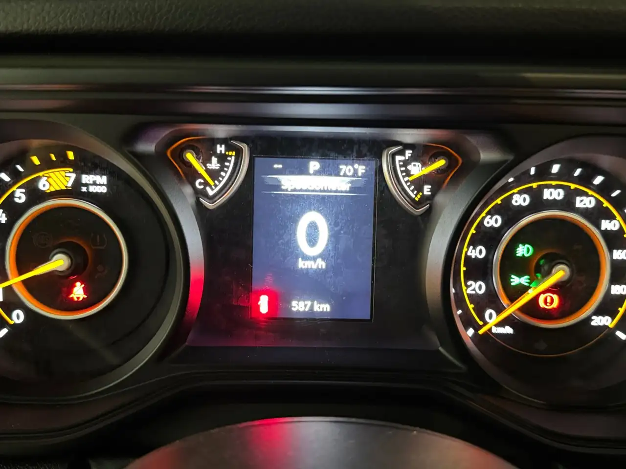 Jeep Wrangler - Image 12