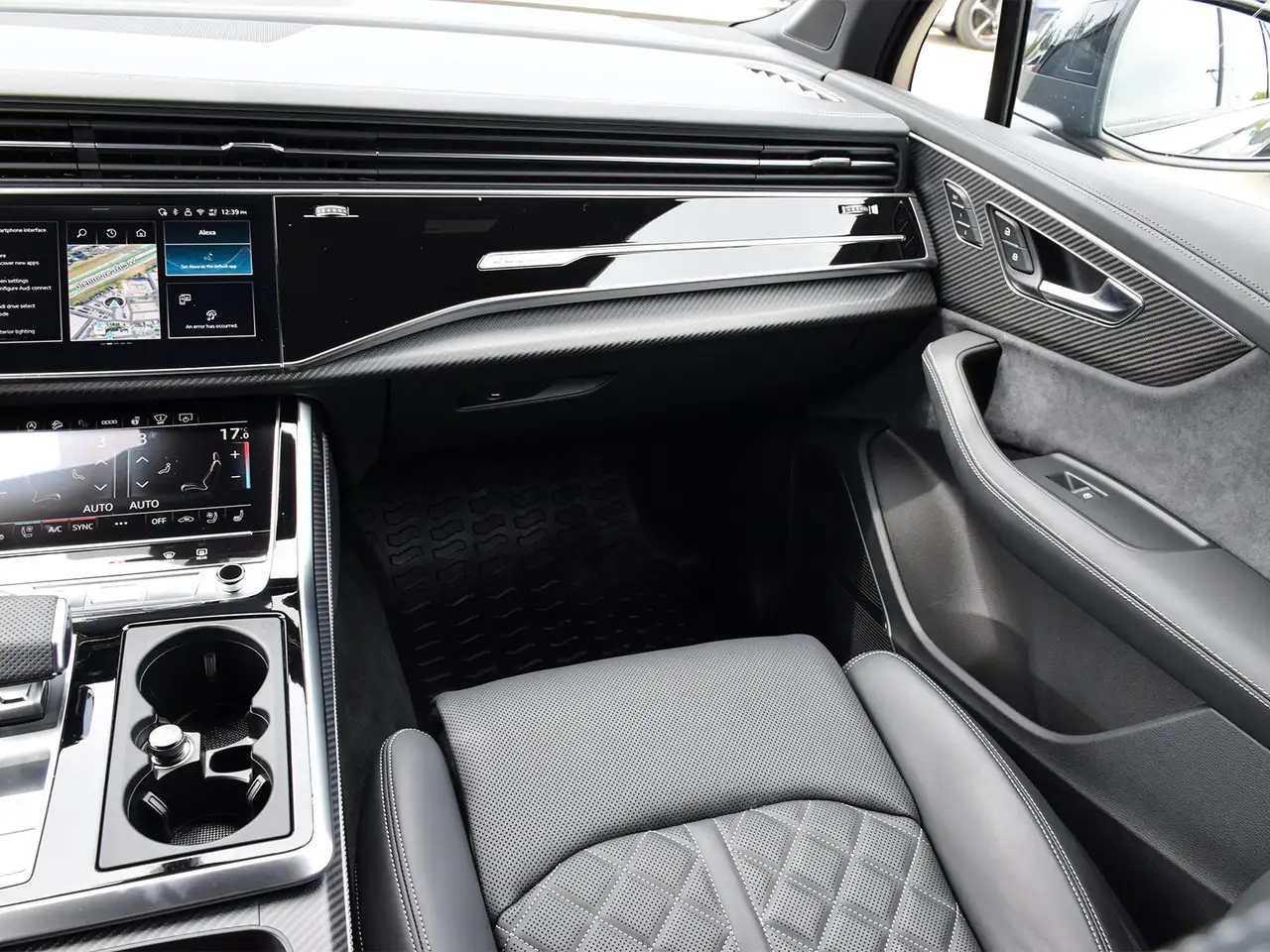 Audi SQ7 - Image 21