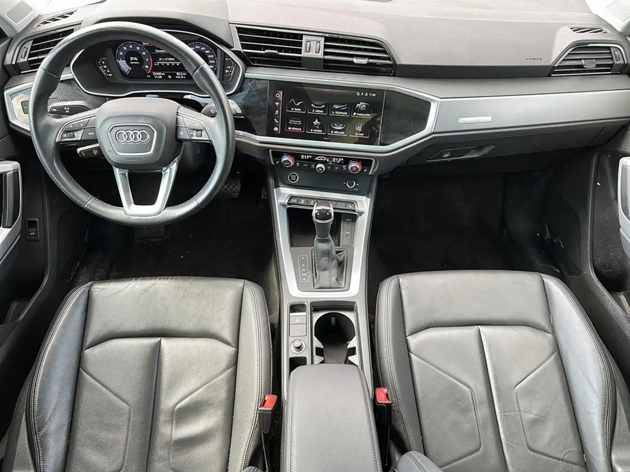 Audi Q3 - Image 10