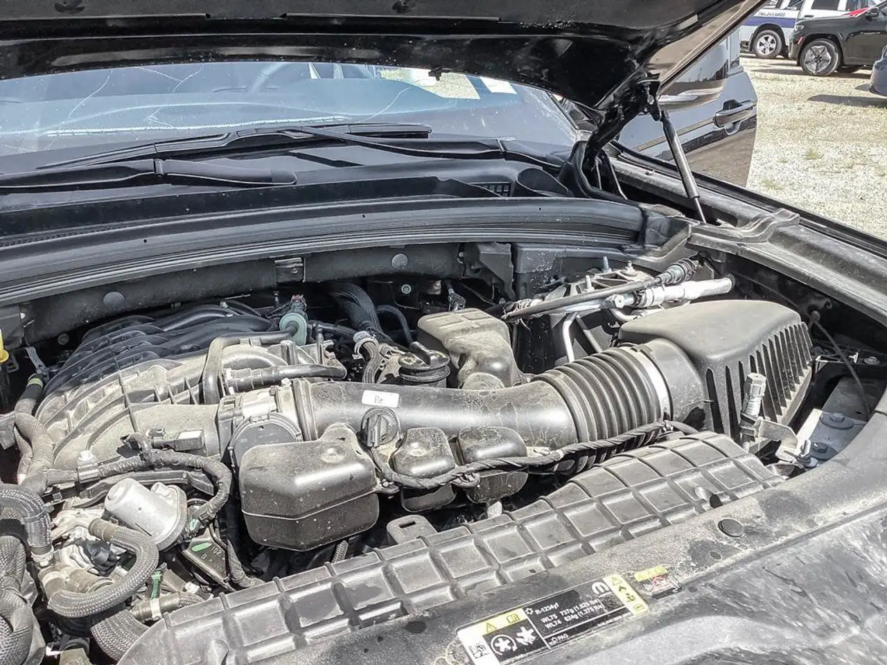 Jeep Grand Cherokee - Image 13