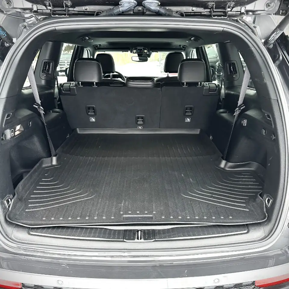 Jeep Grand Cherokee - Image 19