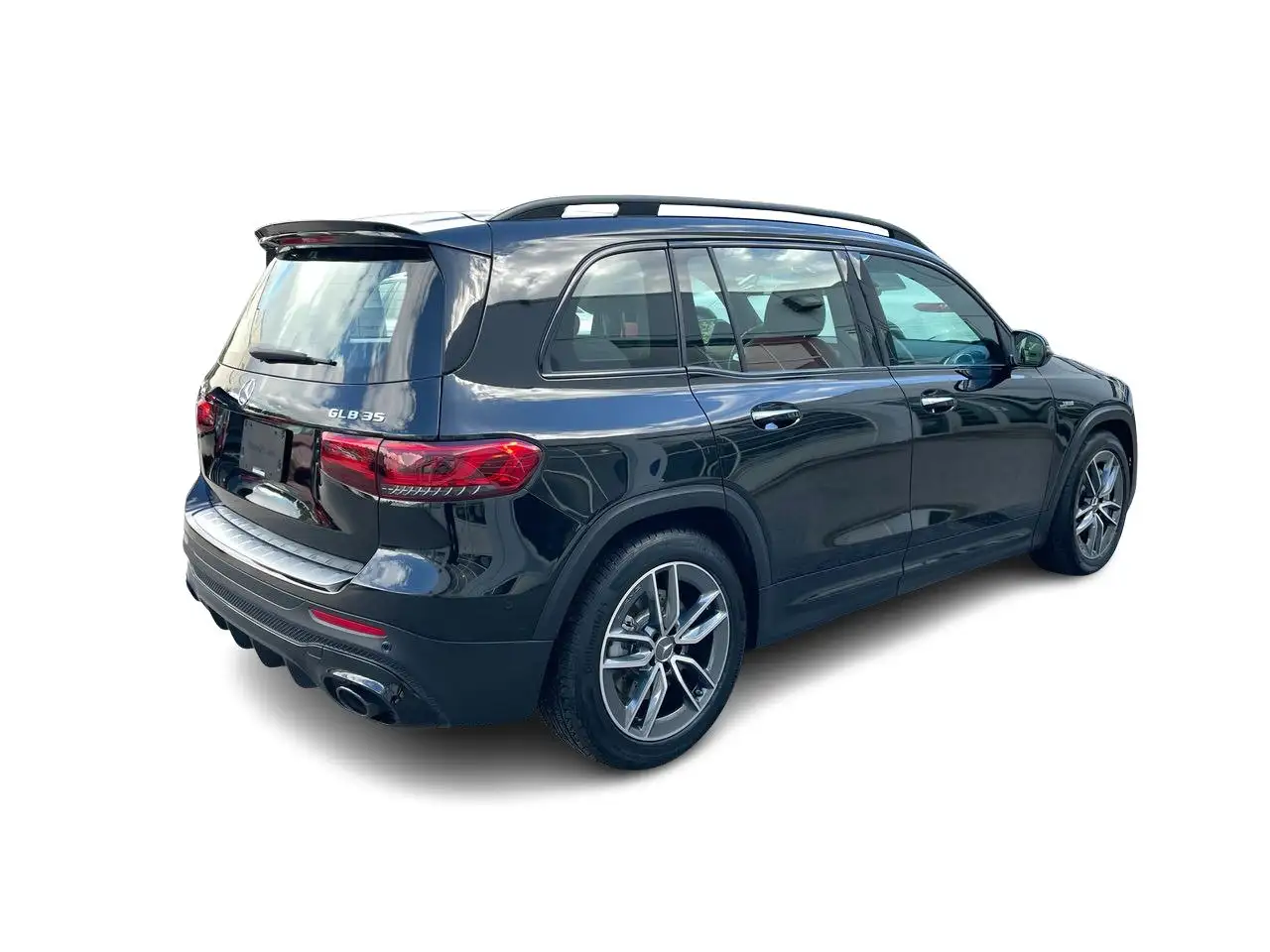 Mercedes-Benz GLB - Image 14