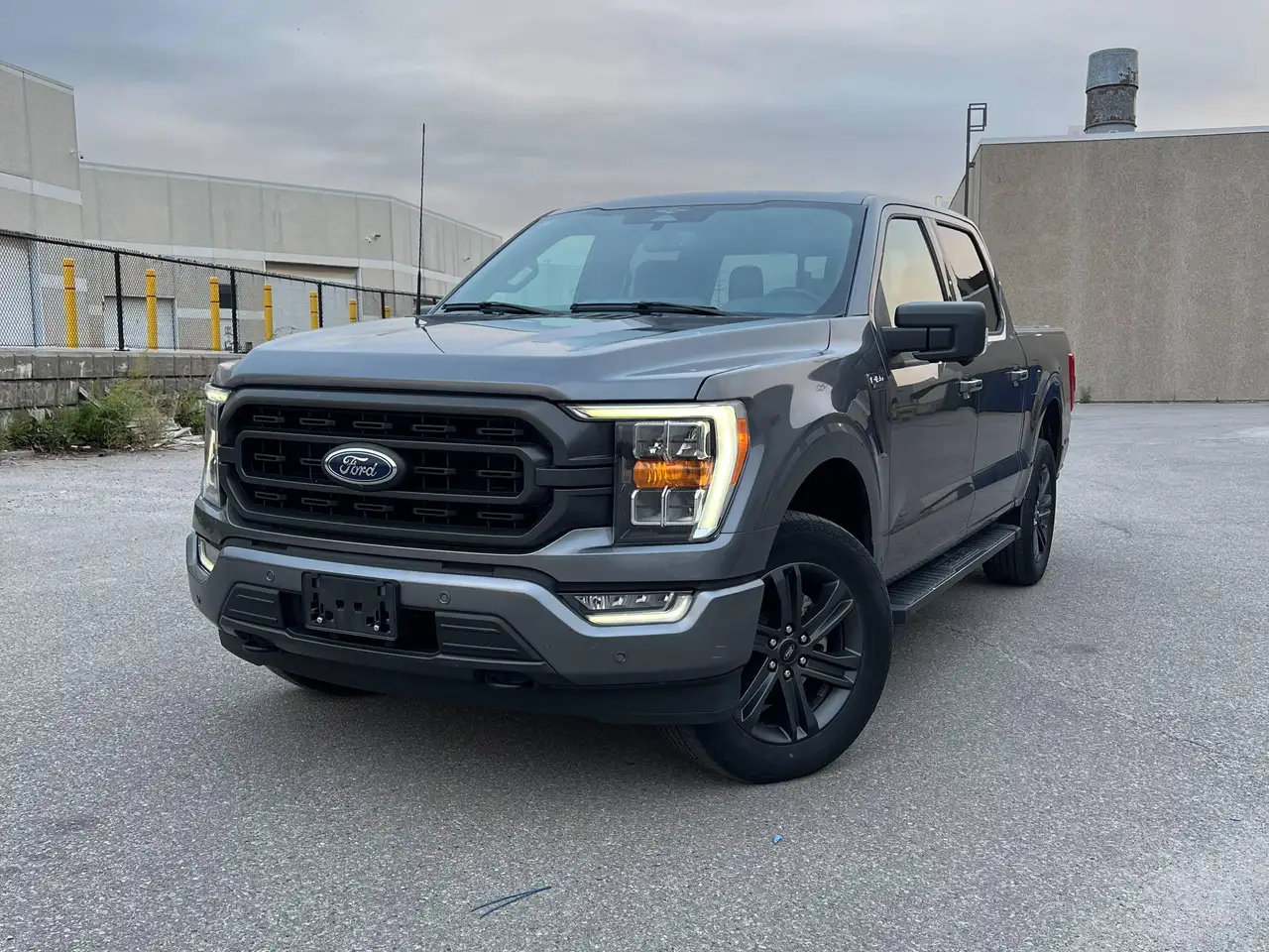 Ford F-150 - Image 1