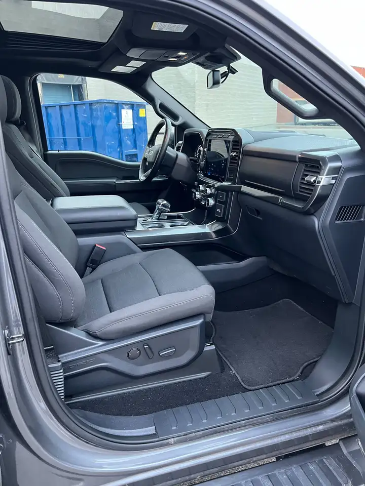 Ford F-150 - Image 9