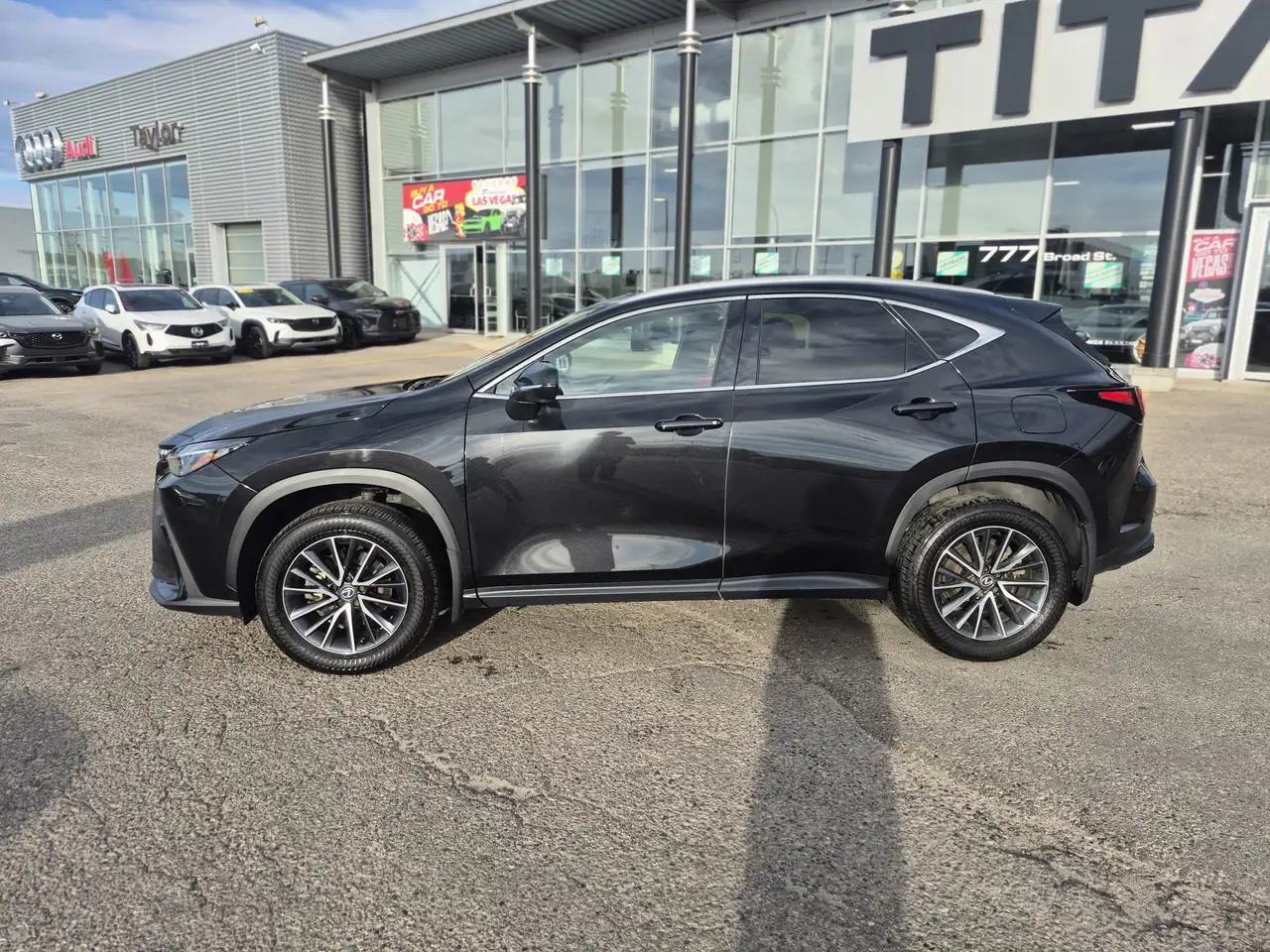 Lexus NX - Image 11