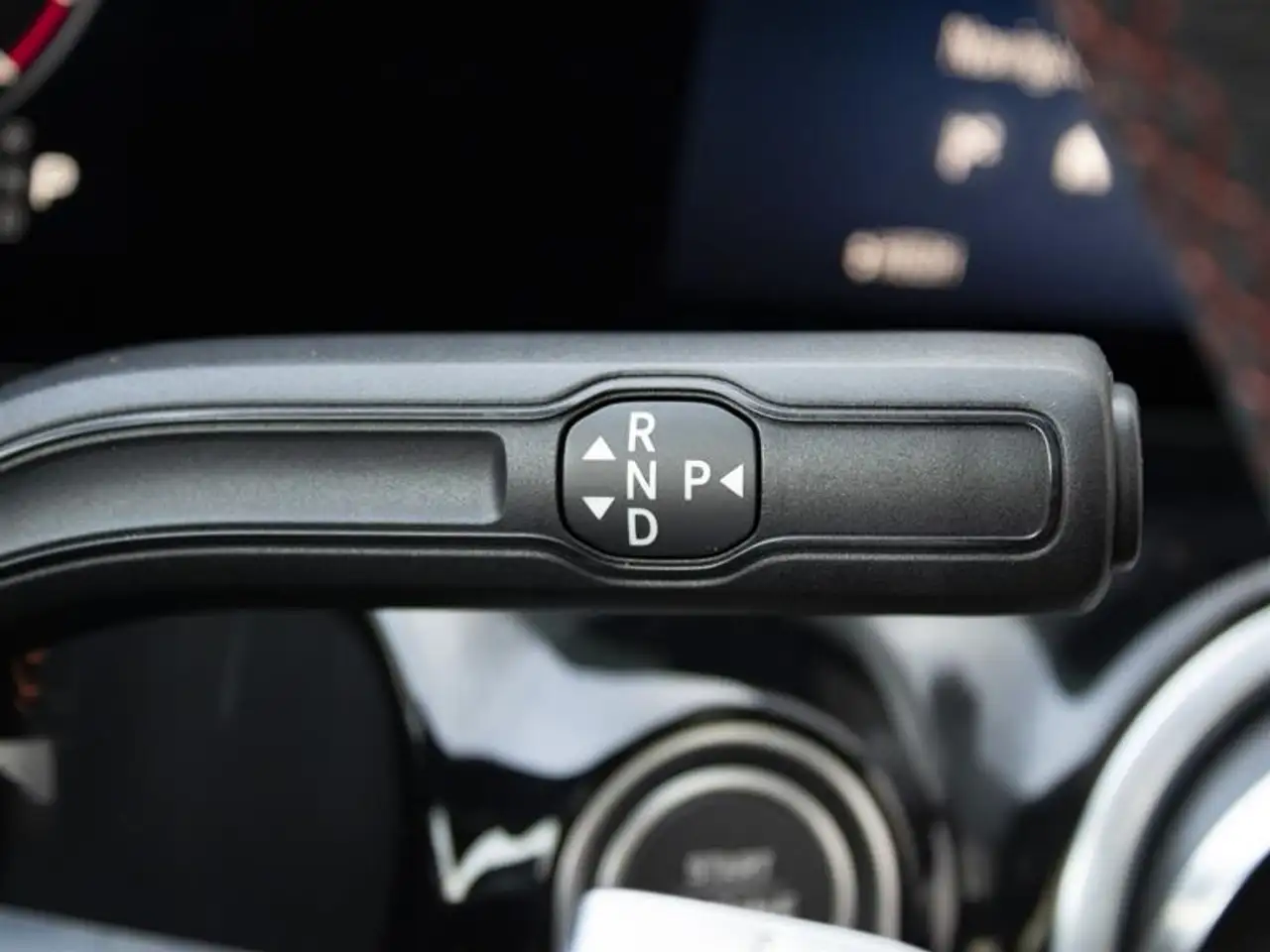 Mercedes-Benz GLA - Image 13