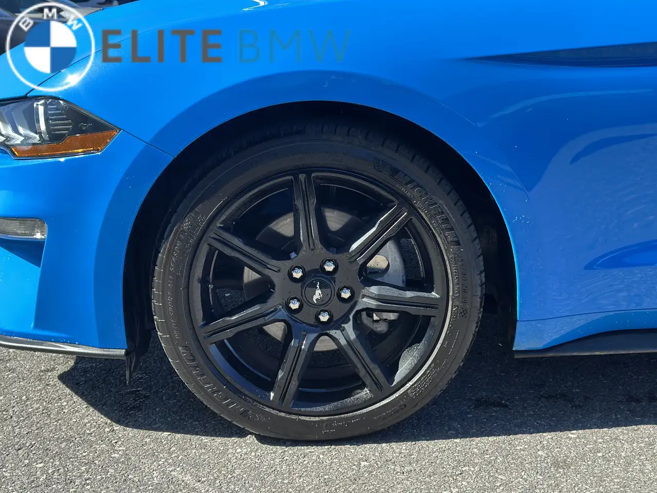 Ford Mustang - Image 10