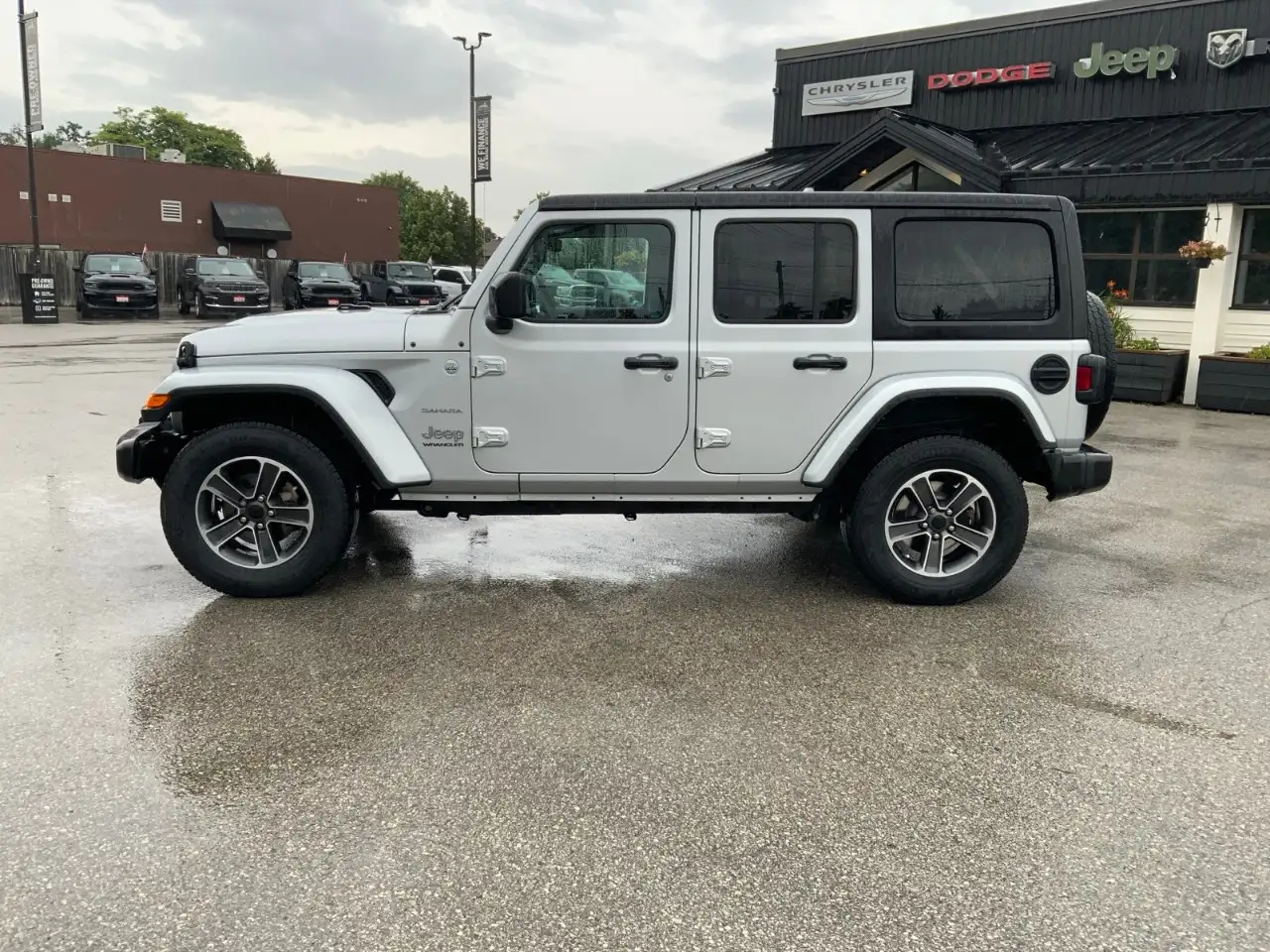 Jeep Wrangler - Image 2