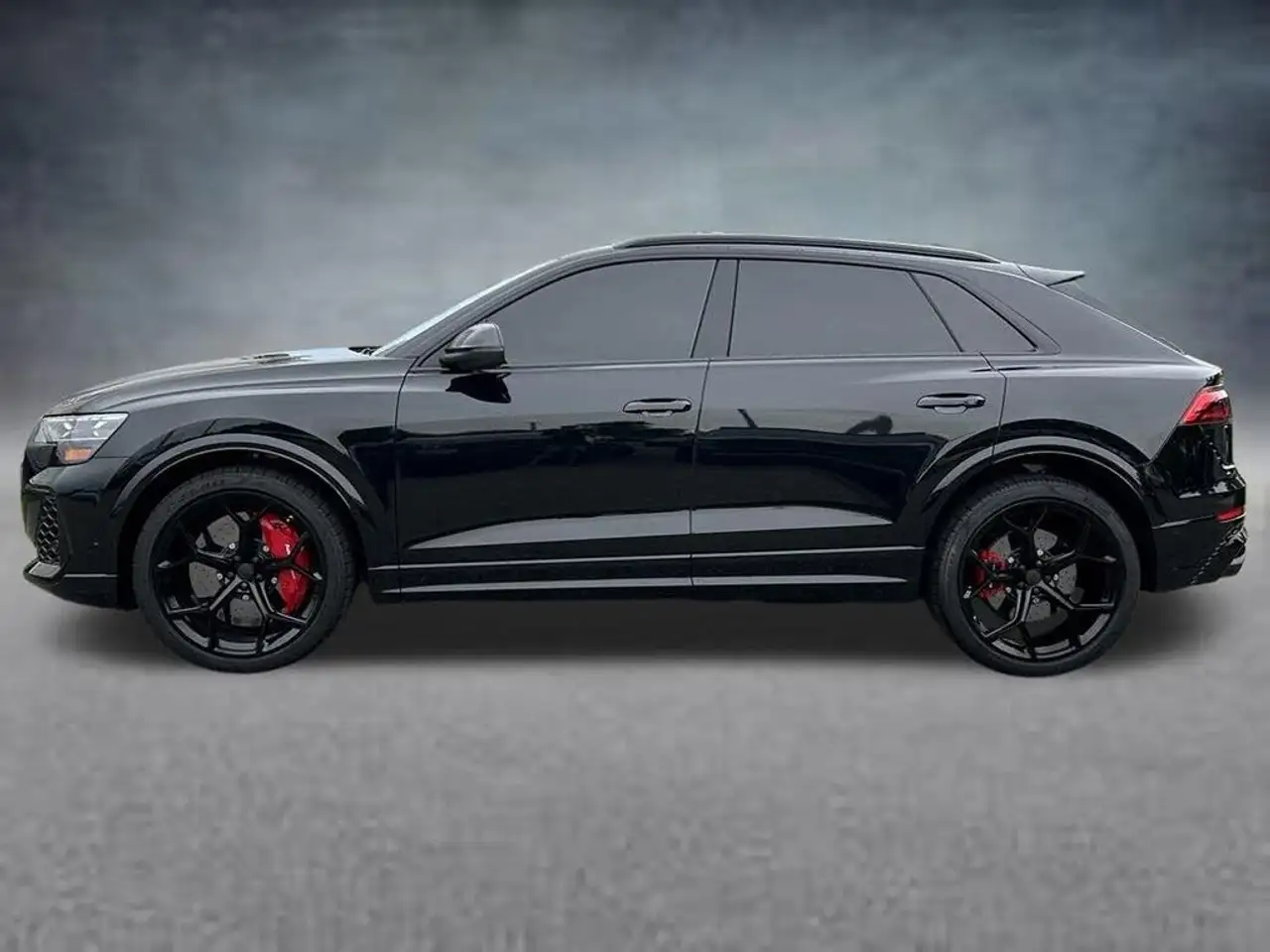 Audi RS Q8 - Image 3