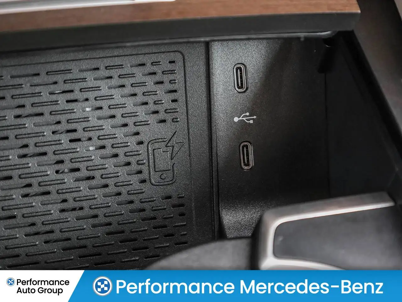 Mercedes-Benz GLE - Image 28
