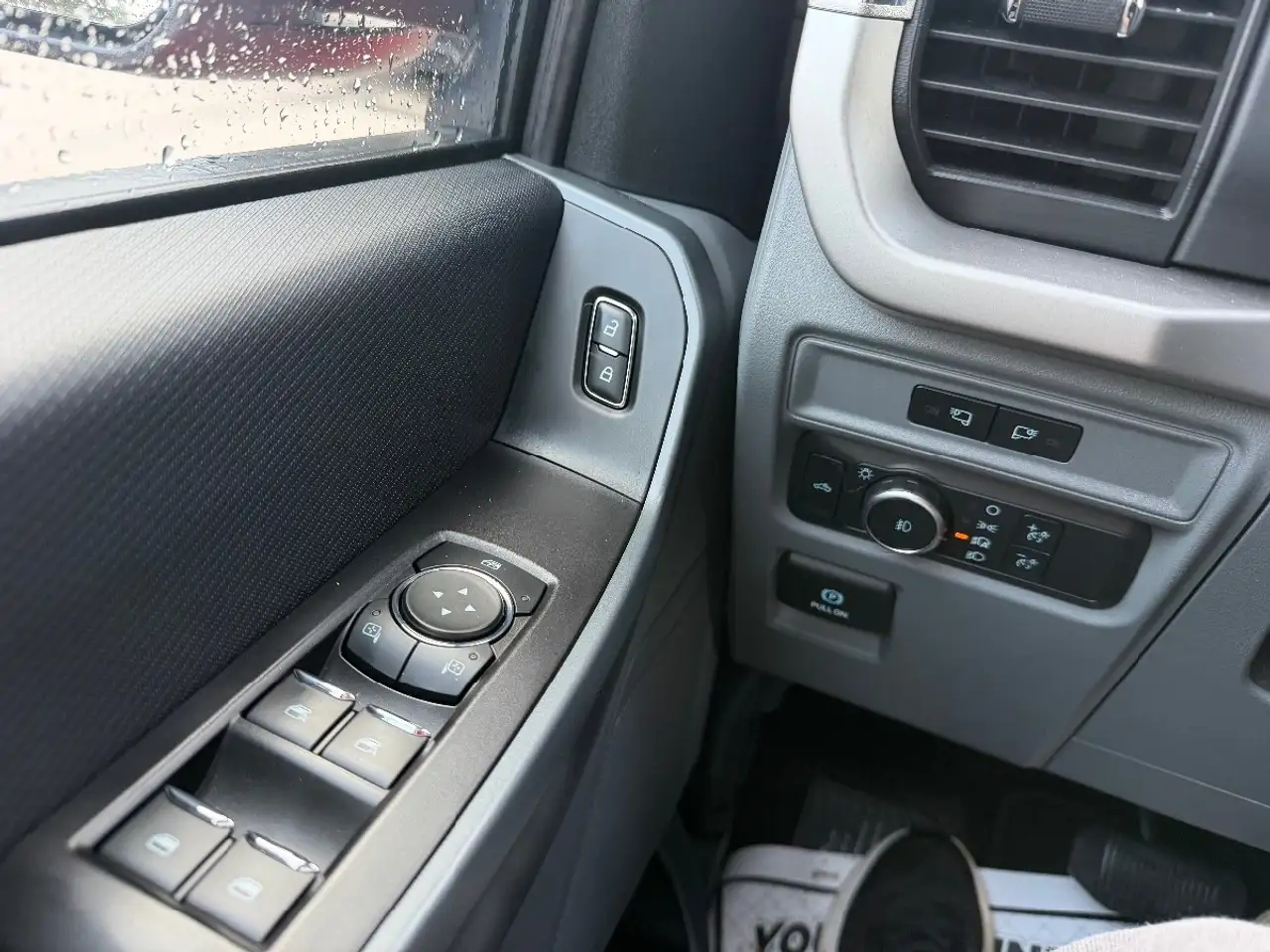 Ford F-150 - Image 20