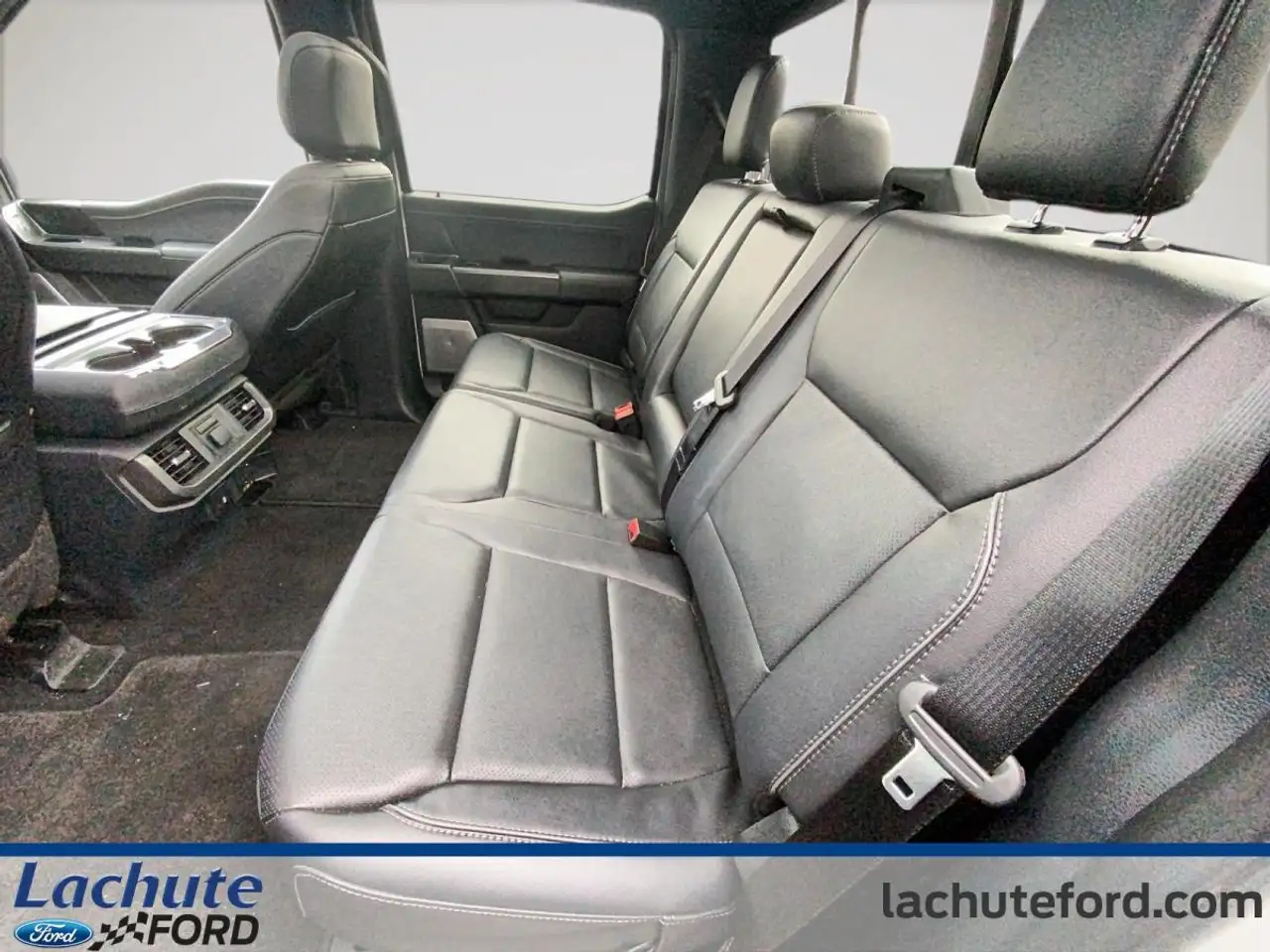 Ford F-150 - Image 22