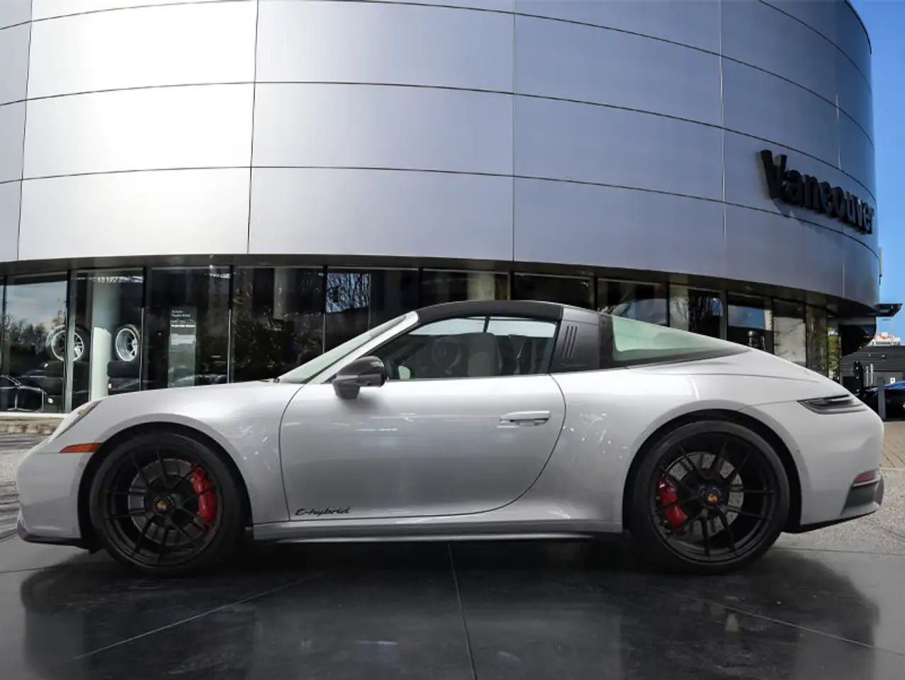 Porsche 911 - Image 8