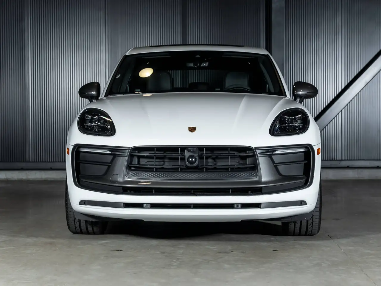 Porsche Macan - Image 10