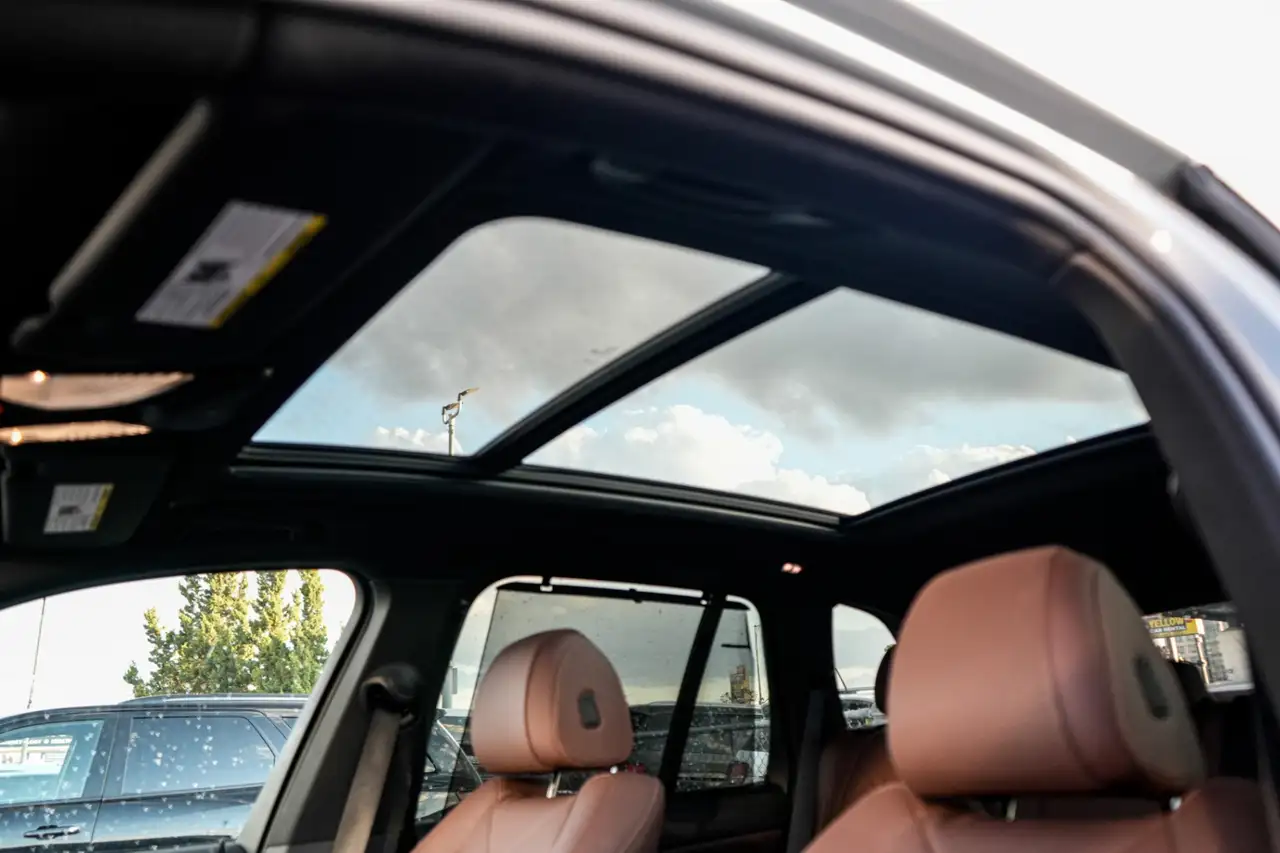 BMW X5 - Image 14