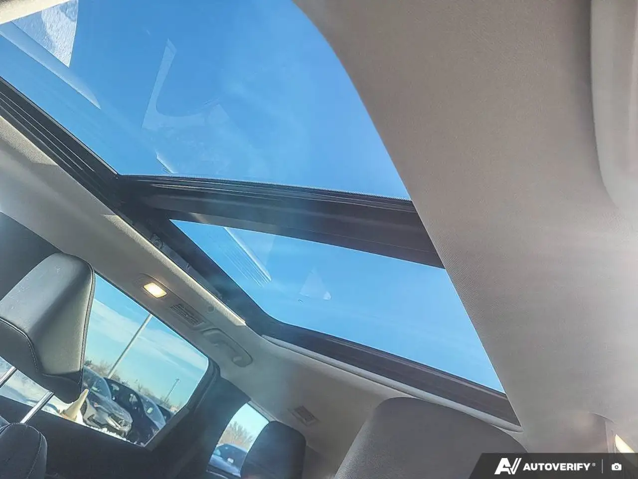 Infiniti QX60 - Image 30