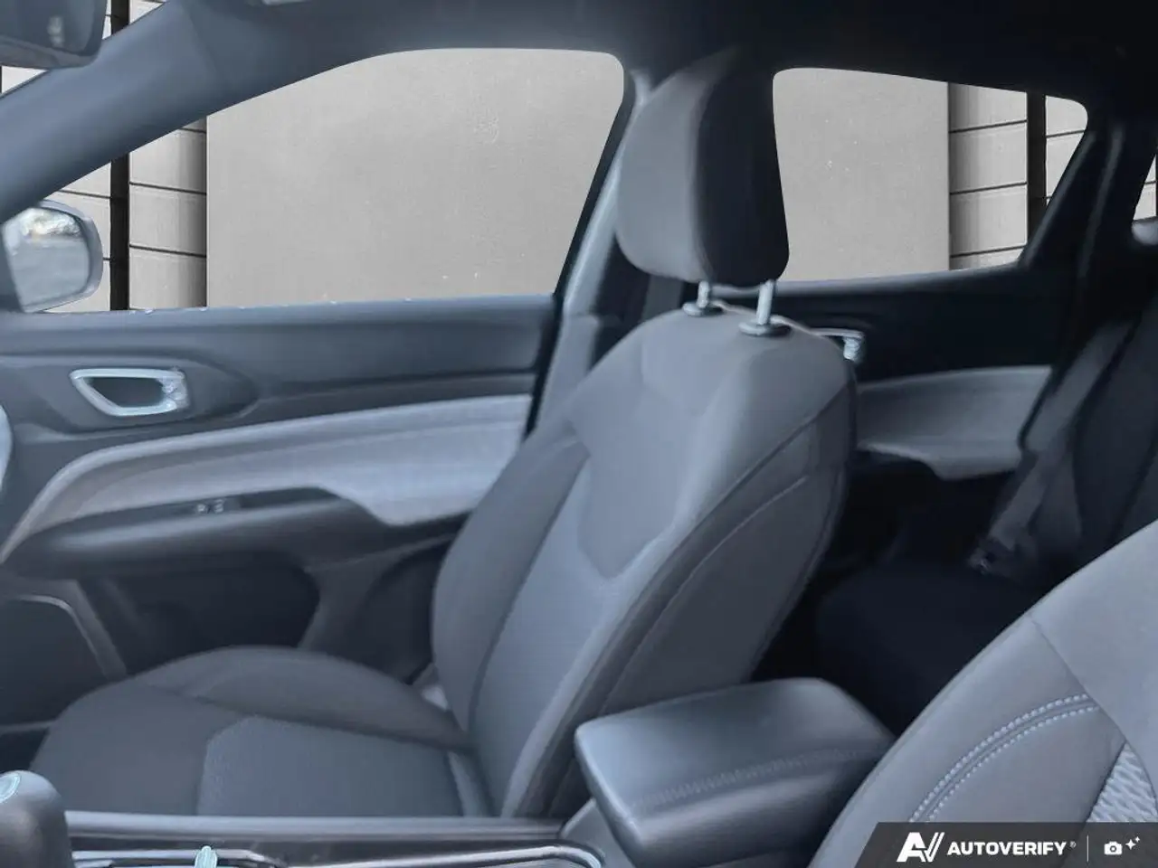 Jeep Compass - Image 20