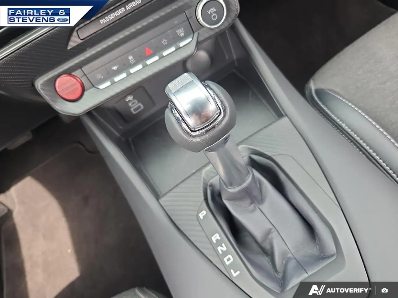 Ford Mustang - Image 17
