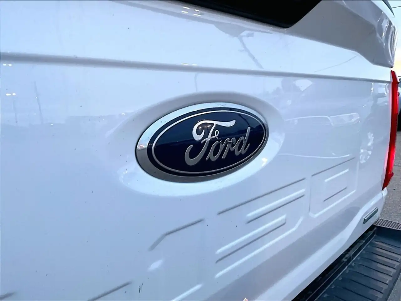 Ford F-150 - Image 8