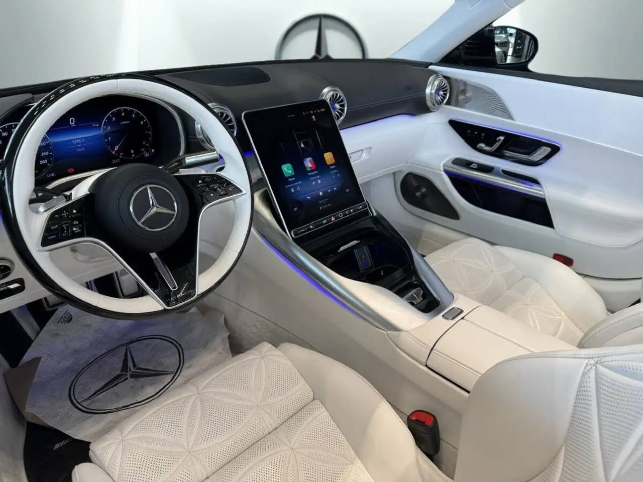 Mercedes-Benz Maybach - Image 17