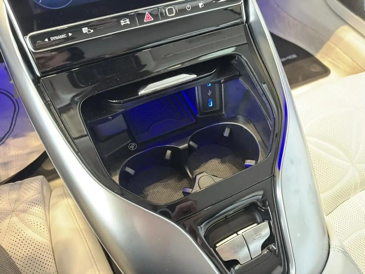 Mercedes-Benz Maybach - Image 16