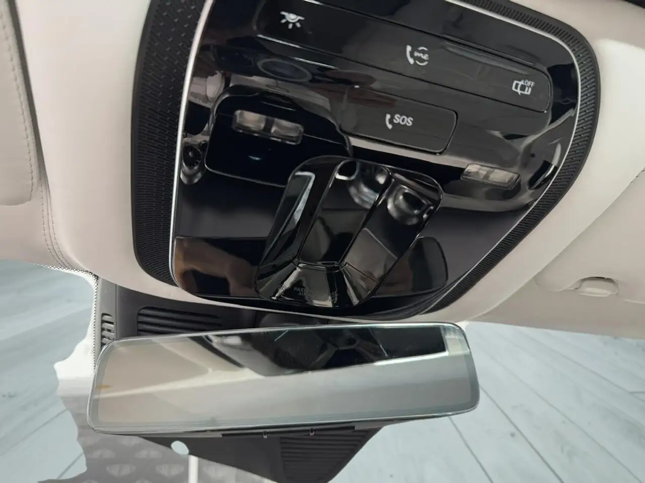 Mercedes-Benz Maybach - Image 18