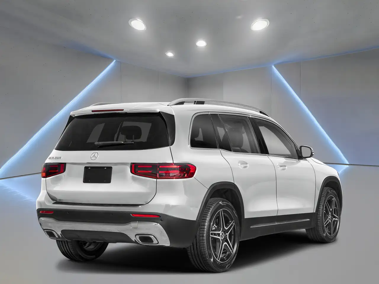 Mercedes-Benz GLB - Image 2