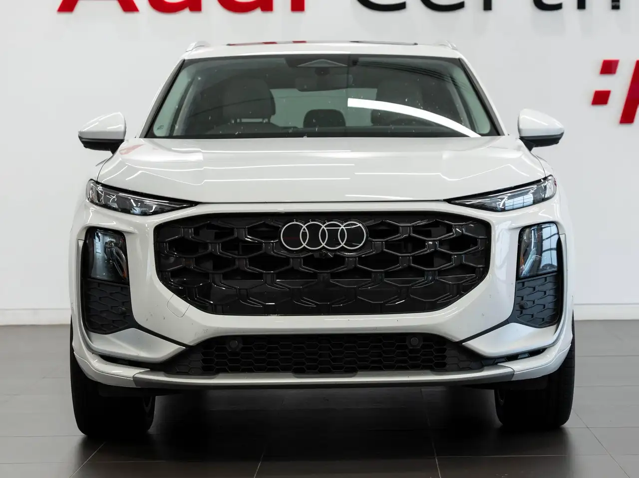 Audi Q3 - Image 2