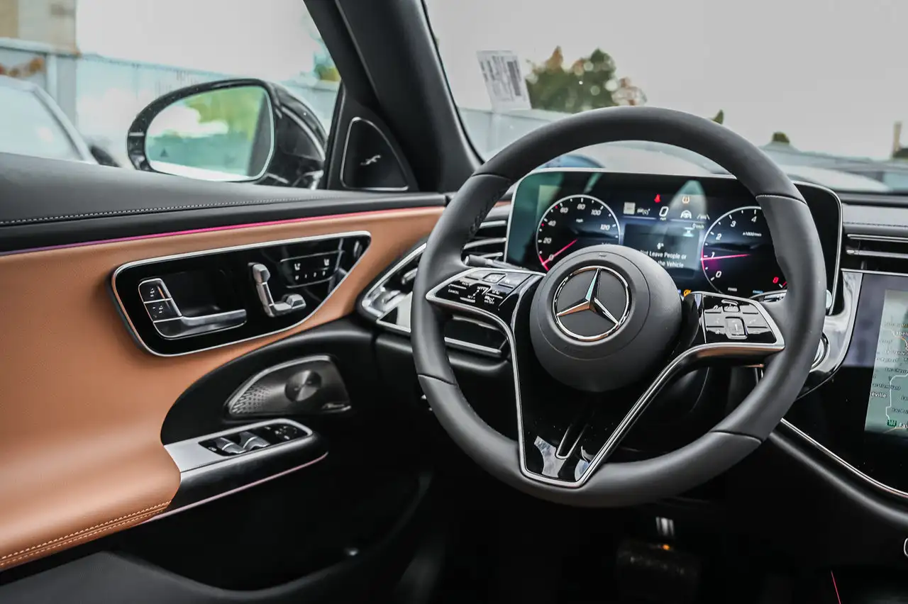Mercedes-Benz E-Class - Image 16