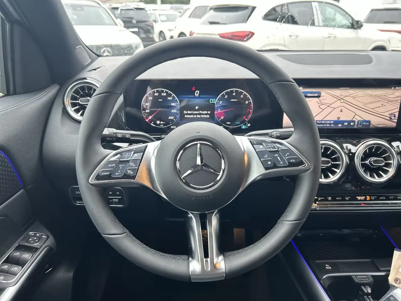 Mercedes-Benz GLA - Image 22