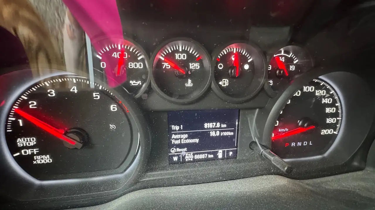 Chevrolet Silverado 1500 - Image 7