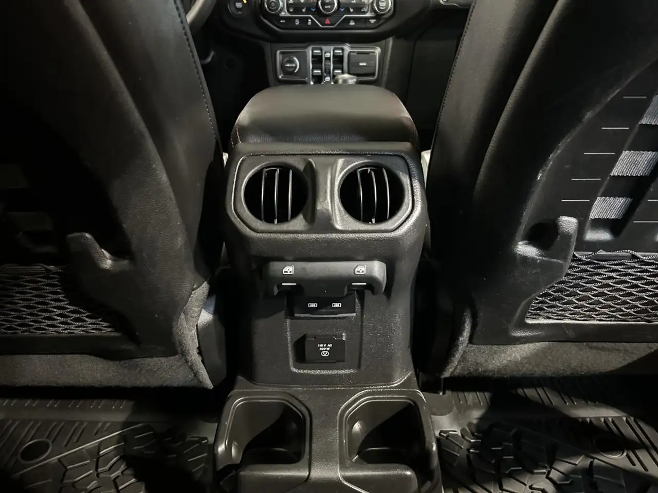 Jeep Gladiator - Image 25